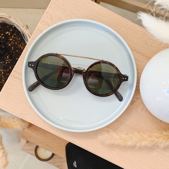 Celine Accessories - NEW↠Céline Ella Tortoise Shell Sunglasses